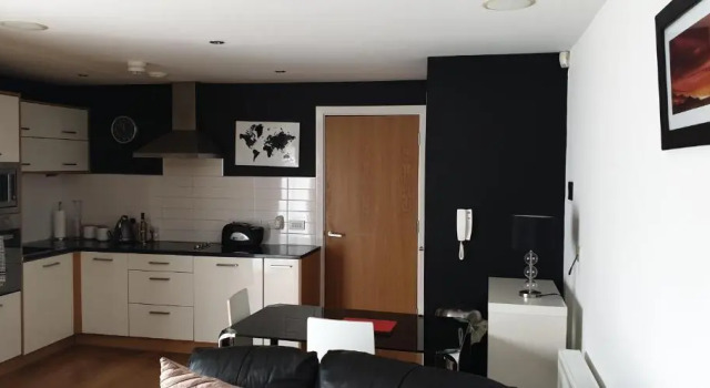 Hullidays - The Sawmill Suite, Забронировать Отель Бизнес-отели Кингстон-апон-Халл, рядом с Музей динозавров Dinostar, 4* 5*