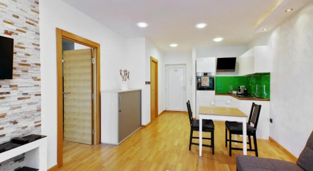 Schönbrunn Luxury Apartment, Rezervovat Apartmán 13. Hietzing Vídeň