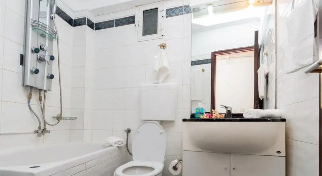 Коттедж с 2 комнатами Home Away Junior Suite