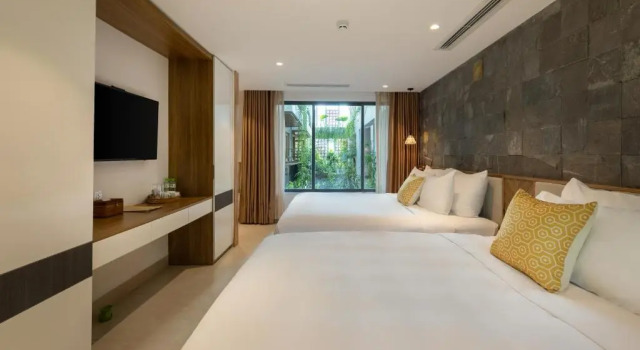 Семейный номер Standard с балконом и с видом на бассейн Ponte Boutique Da Nang