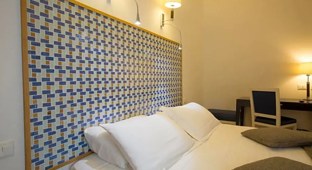 Номер Comfort Floris Hotel