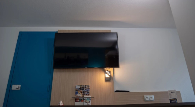 Номер Superior Contact Hotel Bleu France Eragny Cergy