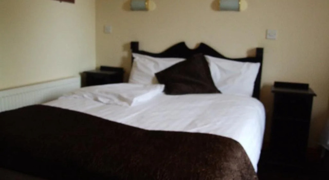The Roundabout Inn, Rezervasyon Otel Mallow County Cork