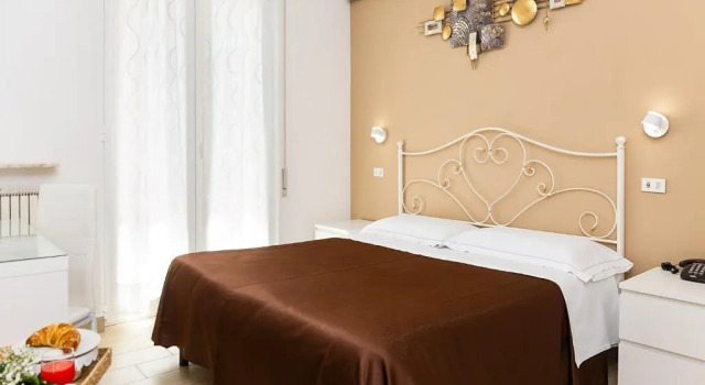 Двухместный номер Standard с балконом Hotel Villa Lina