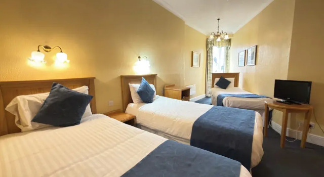 Трёхместный номер Standard The Hand Hotel Llangollen by Compass Hospitality