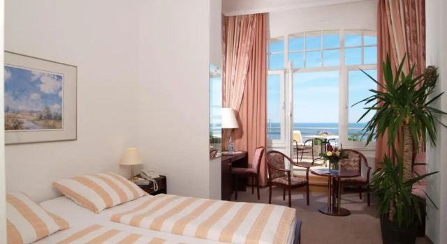 Полулюкс с балконом Hotel Germania