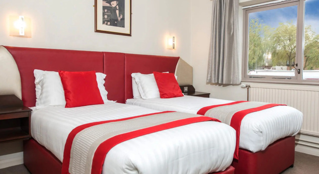Peartree Lodge Waterside, Забронировать Отель Милтон-Кинс Бакингемшир