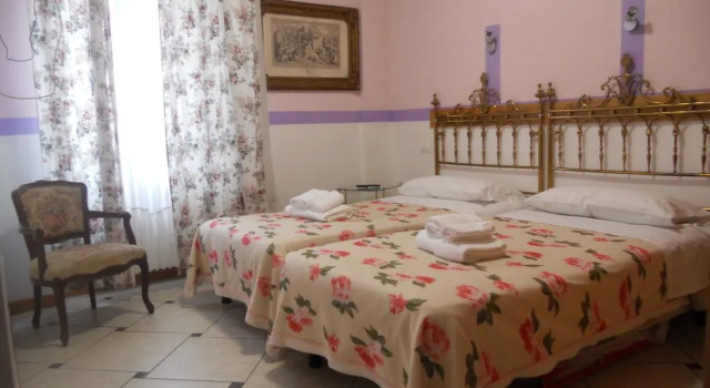Vittis Home Verona 3, Забронировать Отель исторический центр Верона, рядом с Римский амфитеатр