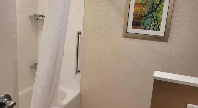 Четырёхместный номер Standard Fairfield Inn & Suites by Marriott Butte