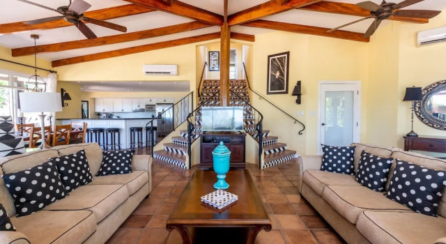 Luxury Flamingo home with ocean view sleeps 10 - walking distance from beach, Buchen Sie Hotel Flamingo Guanacaste