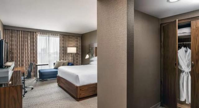 Двухместный номер Standard с видом на поле для гольфа Sheraton Toronto Airport Hotel & Conference Centre