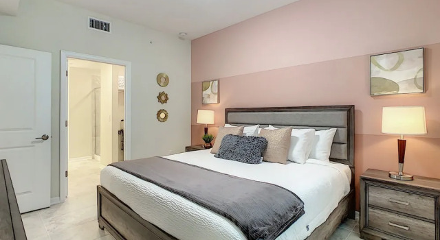 Modern Condo Near Disney Foosball Water Park!