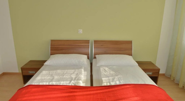 Motel zum Hirschen Wollerau, 预订 汽车旅馆 Wollerau Lake Zurich