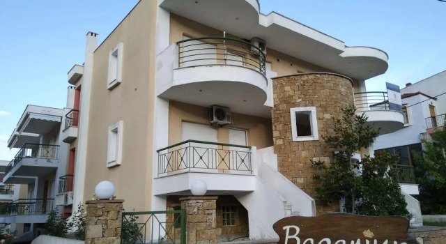 Vereniki I & II Apartments, Book Apartment Kriopigi 