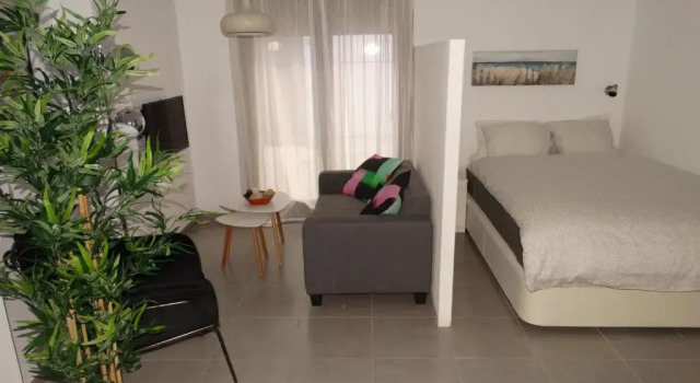 Málaga Apartamentos - Jinetes, 23, Забронировать Апартаменты/квартира Малага - центр Малага, рядом с Музей Кармен Тиссен