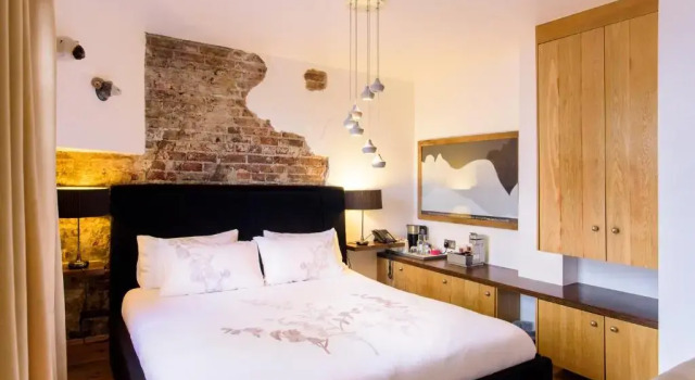 Suite Hotel Una