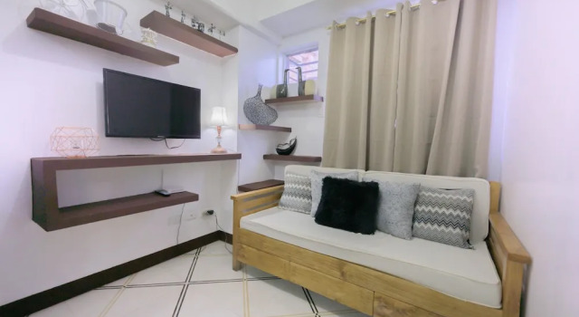 Номер Deluxe с 2 комнатами с видом на внутренний двор Moldex Residences by Tripsters Hub