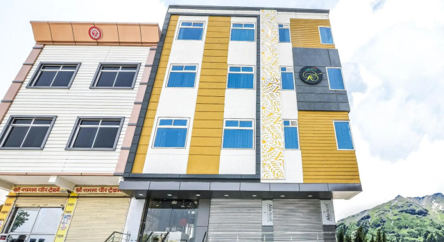 OYO 15374 Hotel Pushkar Talhati, Rezerwuj Hotel Hotele w Rajasthan z parkingiem, Parking