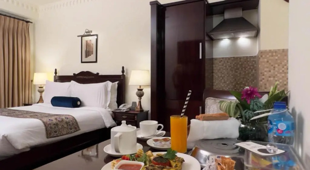 Люкс Heritage Luxury Suites All Suite Hotel