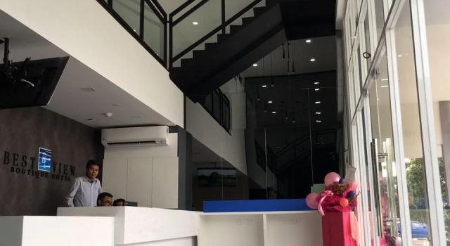 Hotel Zamburger Shah Alam, Забронировать Отель Отели Шах-Алам с парковкой, Парковка