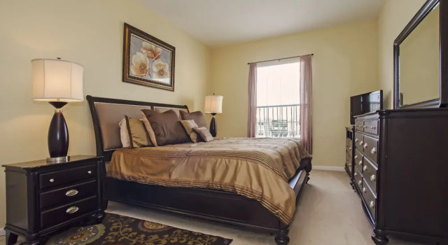 Номер Standard 3BD 2BA Condo Sleeps 8 Gold RVC30663 Bedroom RHOF