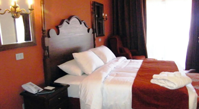 Номер Executive Dome Marina Hotel & Resort
