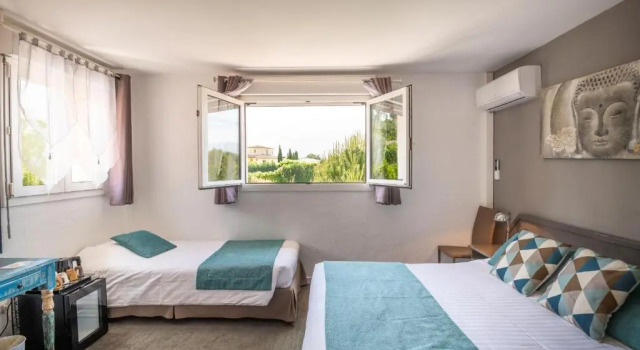 Четырёхместный номер Standard Les Bastides Saint Paul