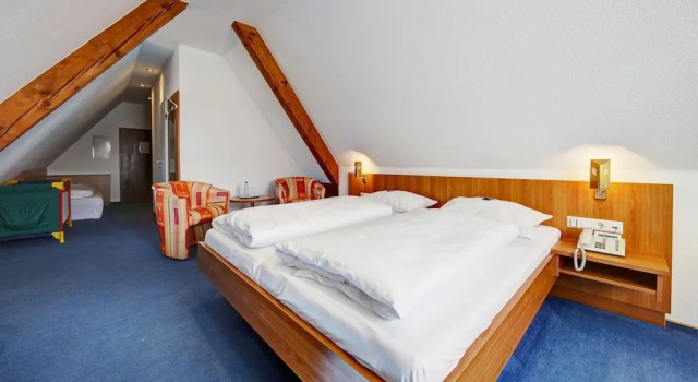 Hotel Bauer Großbettlingen, Réserver Hôtel Grossbettlingen Bade-Wurtemberg