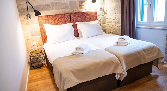 Студия Deluxe Emarconi history&luxury in Split center