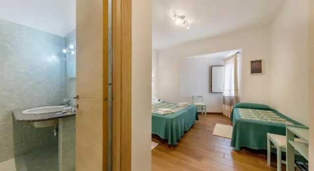 Трёхместный номер Standard Hotel Le Mimose