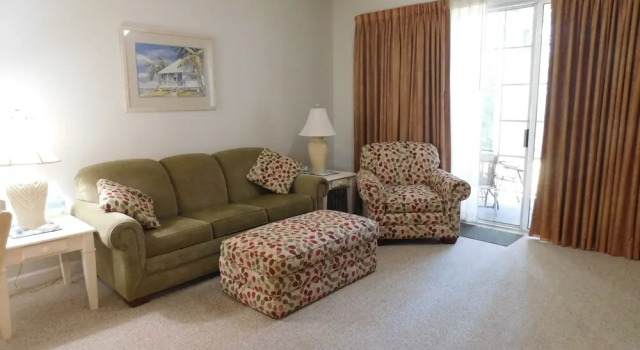 River Crossing #1013 2 Bedroom Condo by Redawning