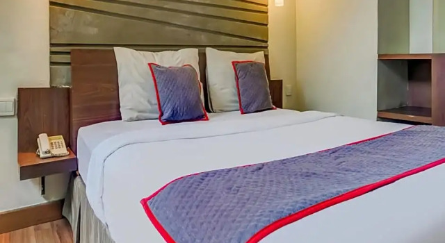 Deluxe Double room Grand Cikarang Hotel