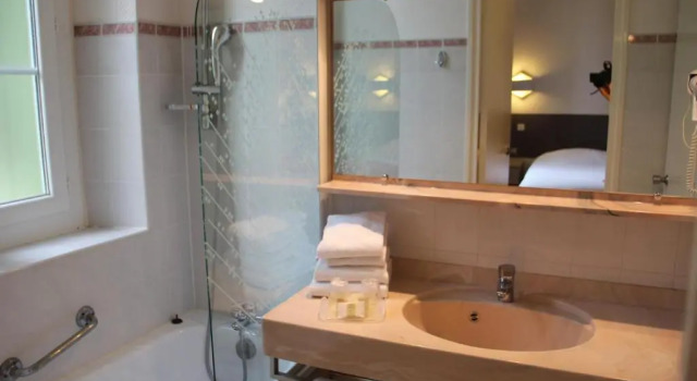 Номер Comfort Logis Hotel restaurant des Thermes
