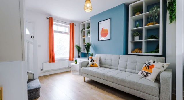 Stylish Home Incredible Location Sleeps 5