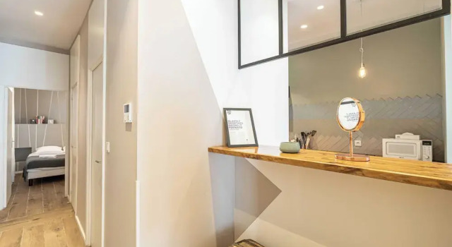 Luxurious Flat in the Heart of Cannes, Забронировать Отель Отели Канн с парковкой, рядом с Le Croisette Casino Barriere de Cannes, Парковка