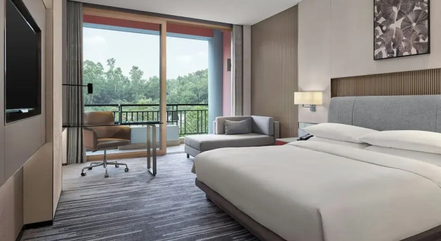 Номер Deluxe Dongguan Marriott Hotel