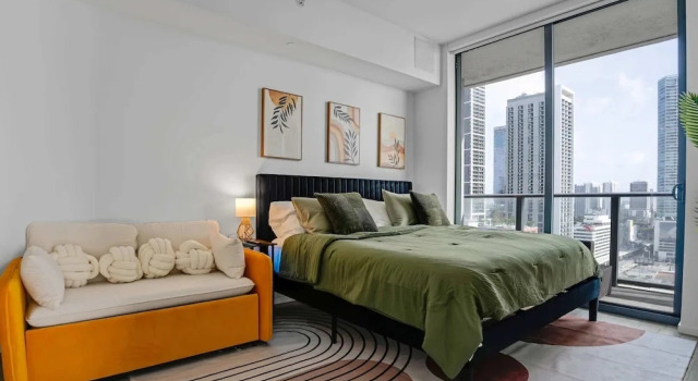 Коттедж Downtown Miami 2BR Skyline Bay View Balcony Corner Suite Luxe Pad