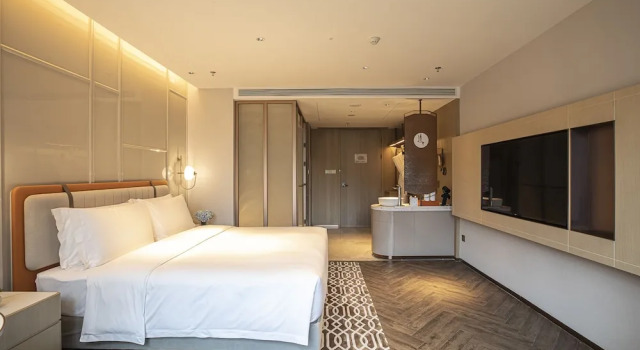 Двухместный номер Standard voco Chongqing Chaotianmen by IHG
