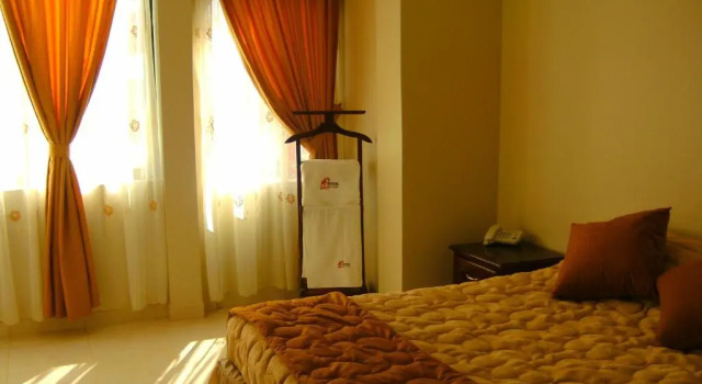 Люкс Hostal Fevilamir