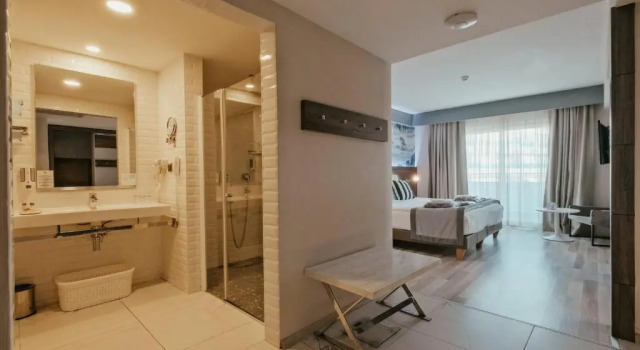 Номер люкс Отель Sunprime C-Lounge- Adults Only