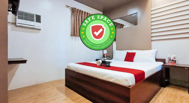 RedDoorz Plus near Robinsons Place Gensan, Prenota Hotel Hotel a Mindanao con parcheggio, Parcheggio