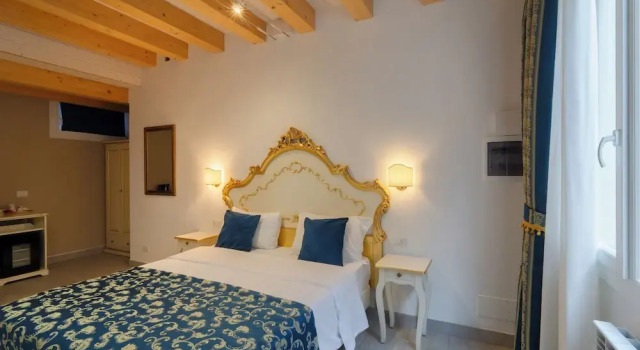 Люкс FloVe' Rooms Venice