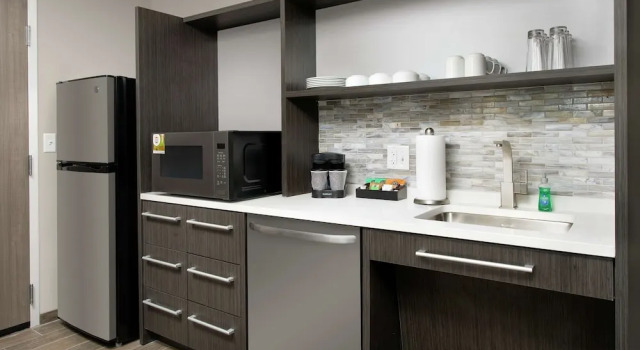 Двухместный номер Standard Home2 Suites By Hilton Charlottesville Downtown