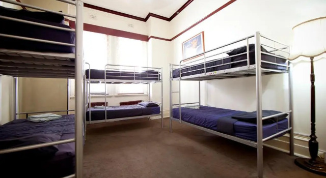 Кровать в общем номере The Nunnery Accommodation