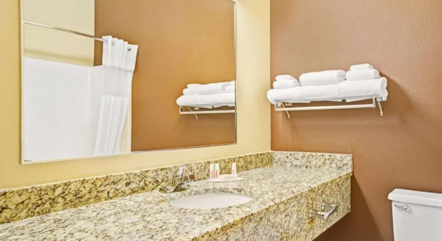 Четырёхместный номер Standard Baymont by Wyndham Wahpeton