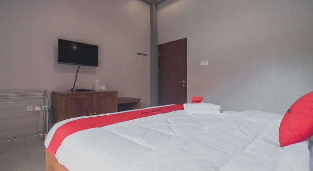 RedDoorz Syariah @ Cisarua Puncak Bogor, Rezervovat Hotel Cisarua West Java