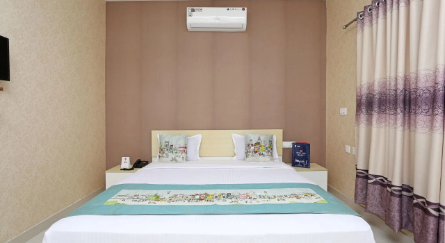 OYO 10226 Hotel 7 Sandz