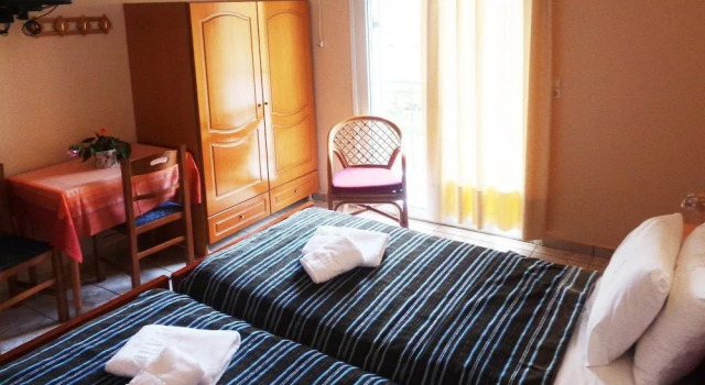 ANGELA, Book Hotel Istiaia Central Greece