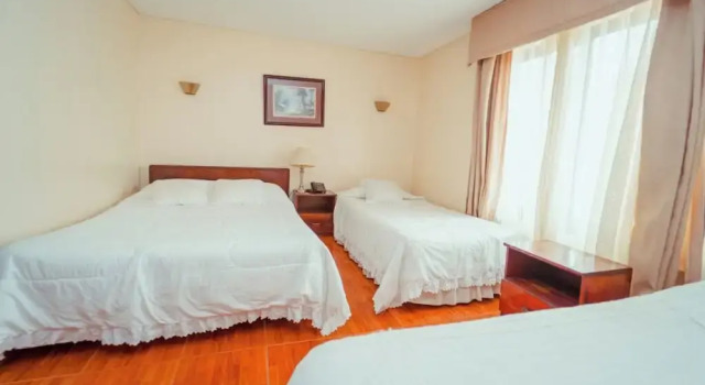 Трёхместный номер Standard Hotel La Serena Plaza