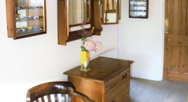 The Witterings Bed and Breakfast, Забронировать Отель «постель и завтрак» Гавань Чичестер Западный Суссекс, рядом с Chichester Train Station